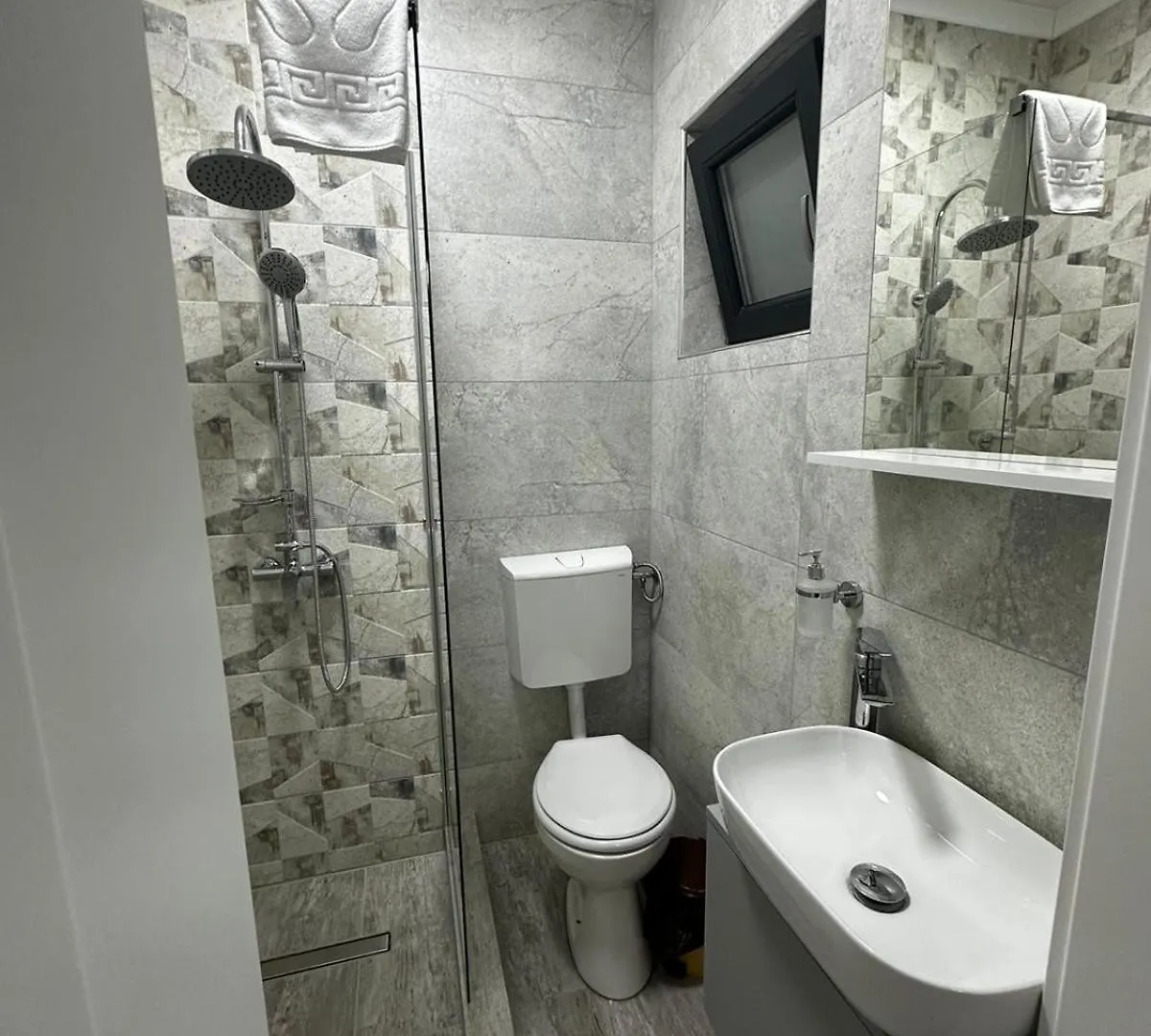 Guest house Pensiunea Grs Tunari